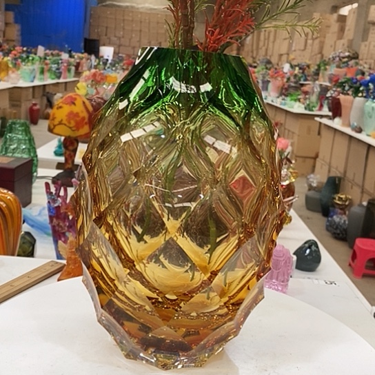 琉璃水晶花瓶高28厘米口径6厘米