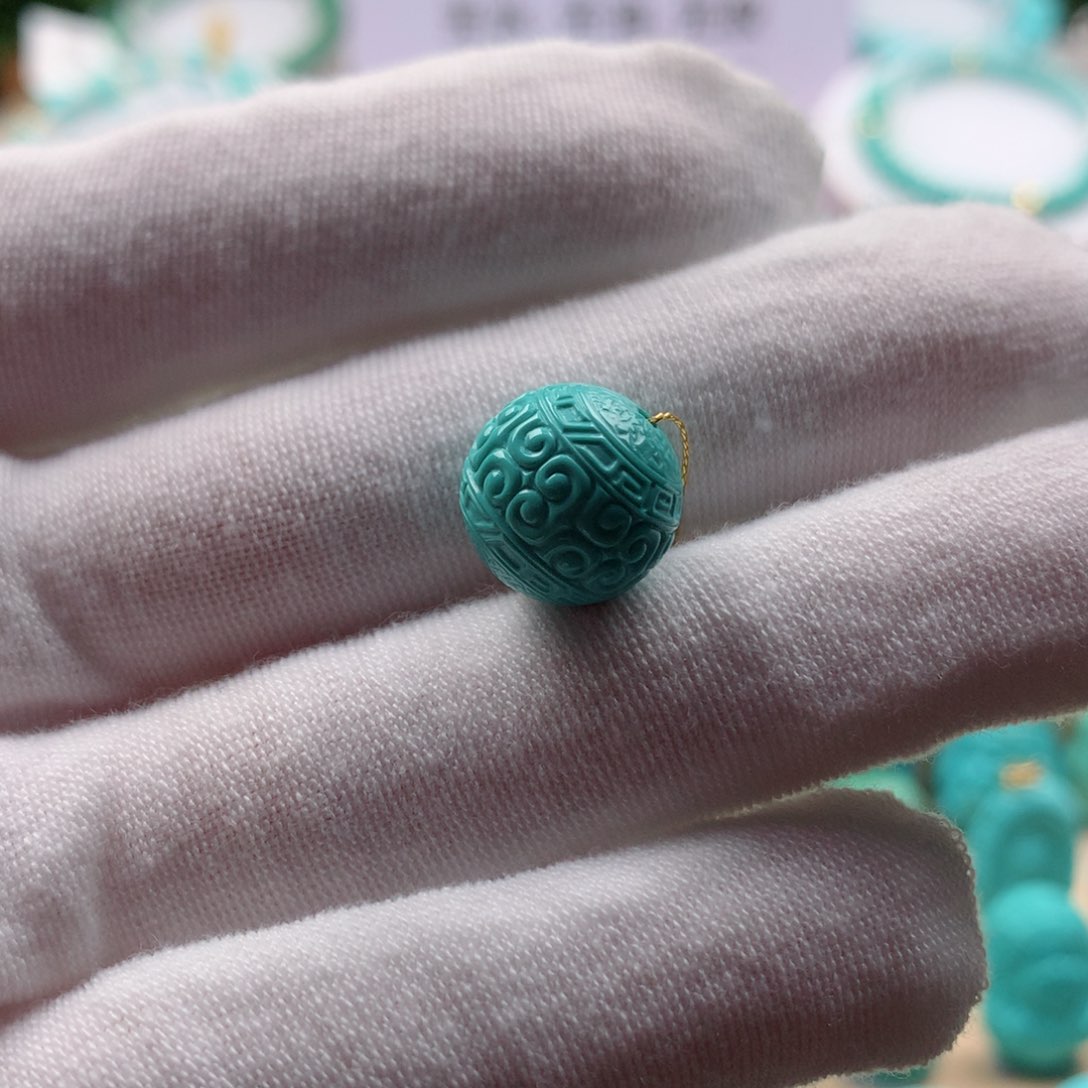 绿松石配饰未镶嵌