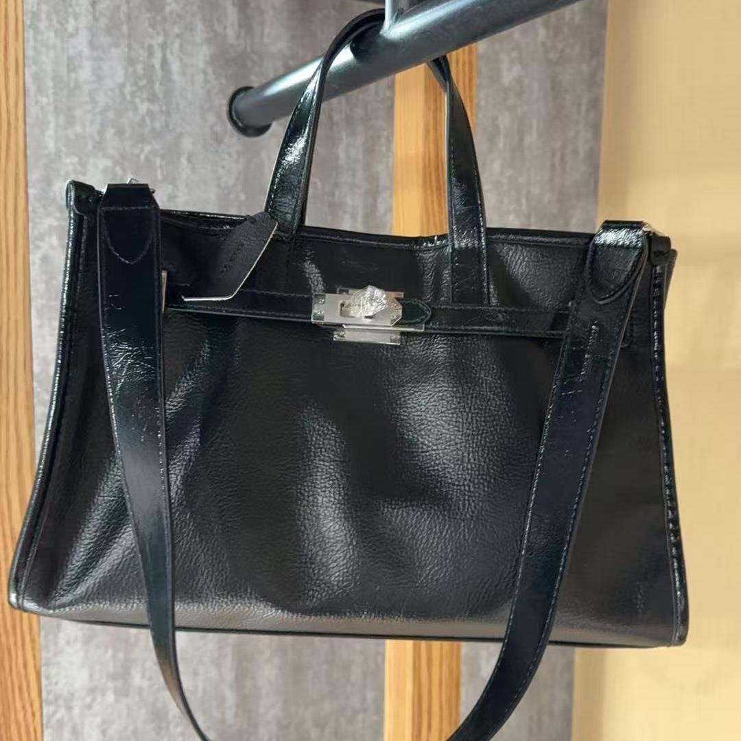 纬尔卡梦时尚休闲包包1233