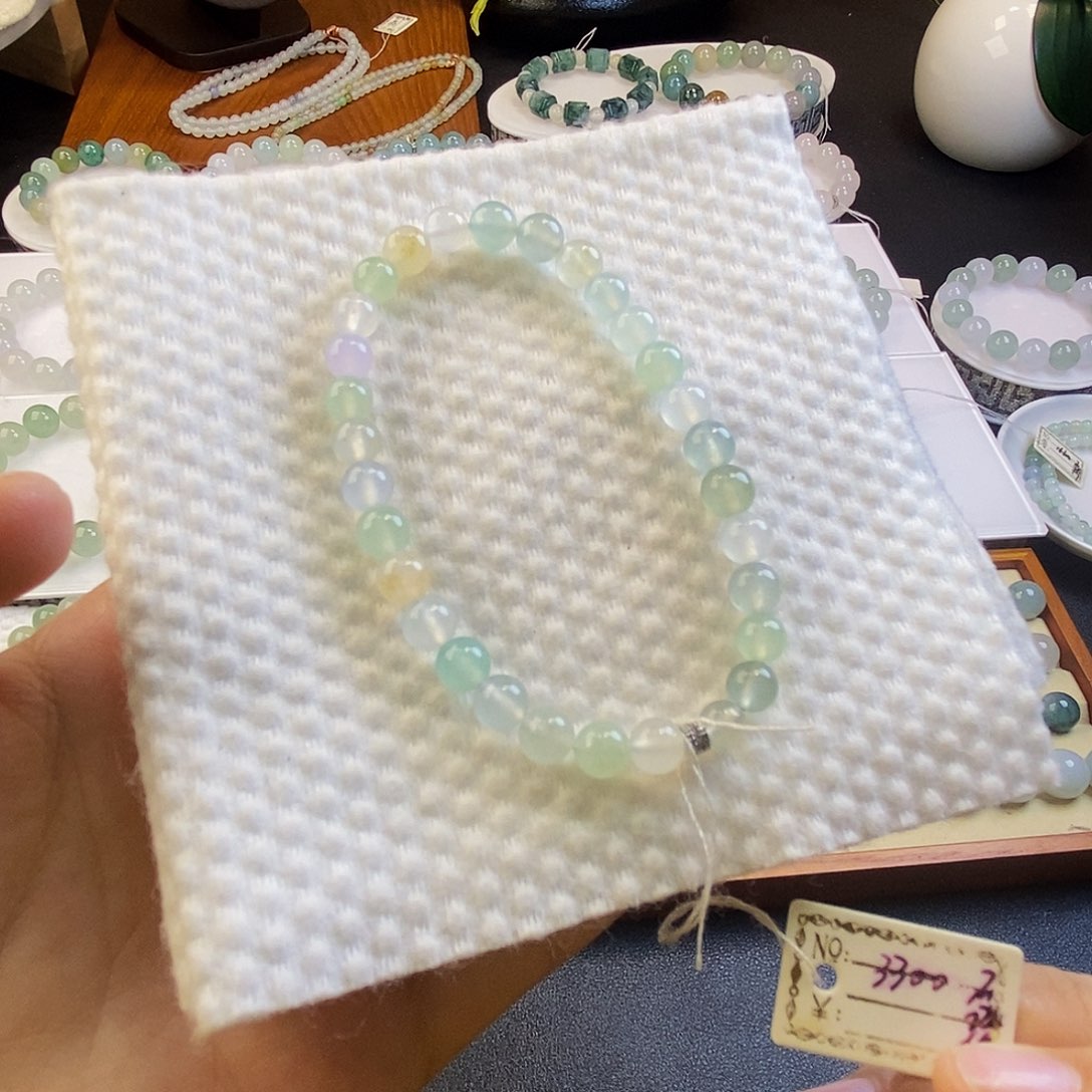 定制翡翠未镶嵌翡翠卡6