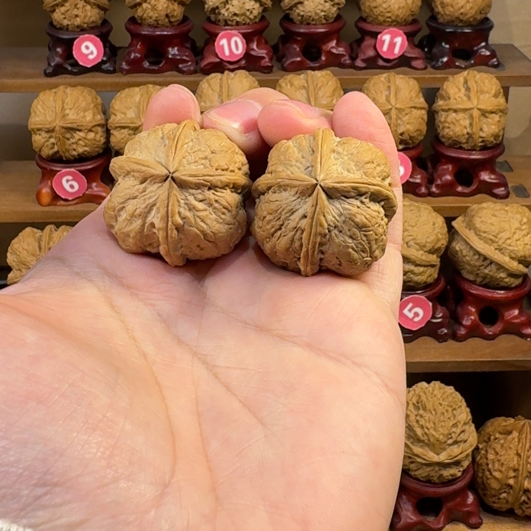 铁核桃把件恶魔炸四