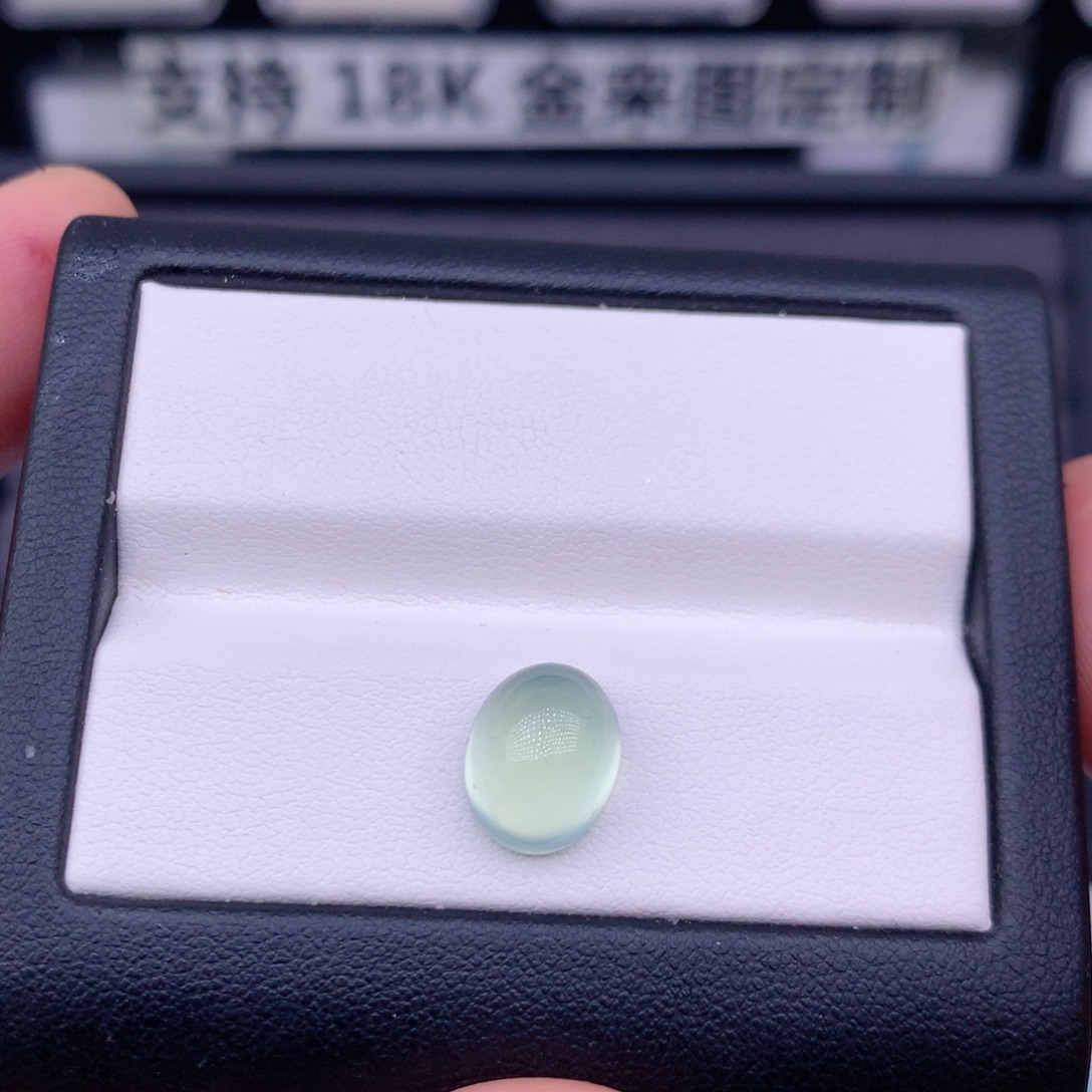 查罗石未镶嵌5克拉