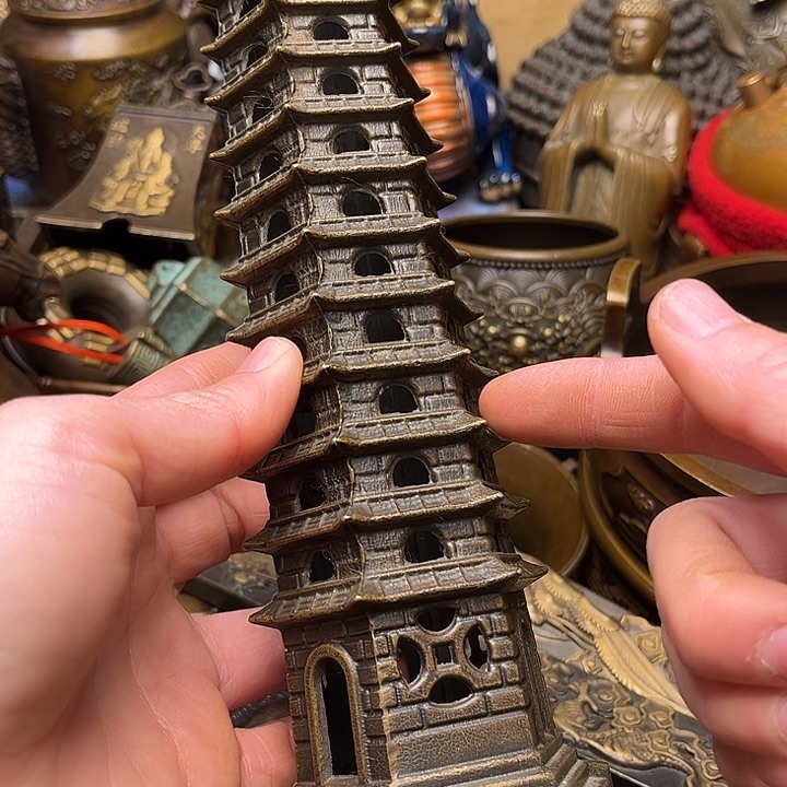 精美铜器批发档口