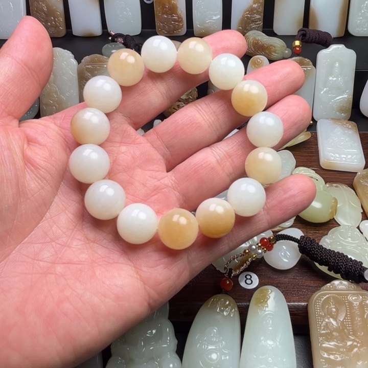 和田玉颈饰未镶嵌好**品