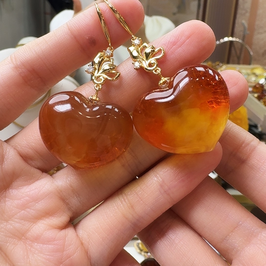 琥珀未镶嵌颈饰耳坠