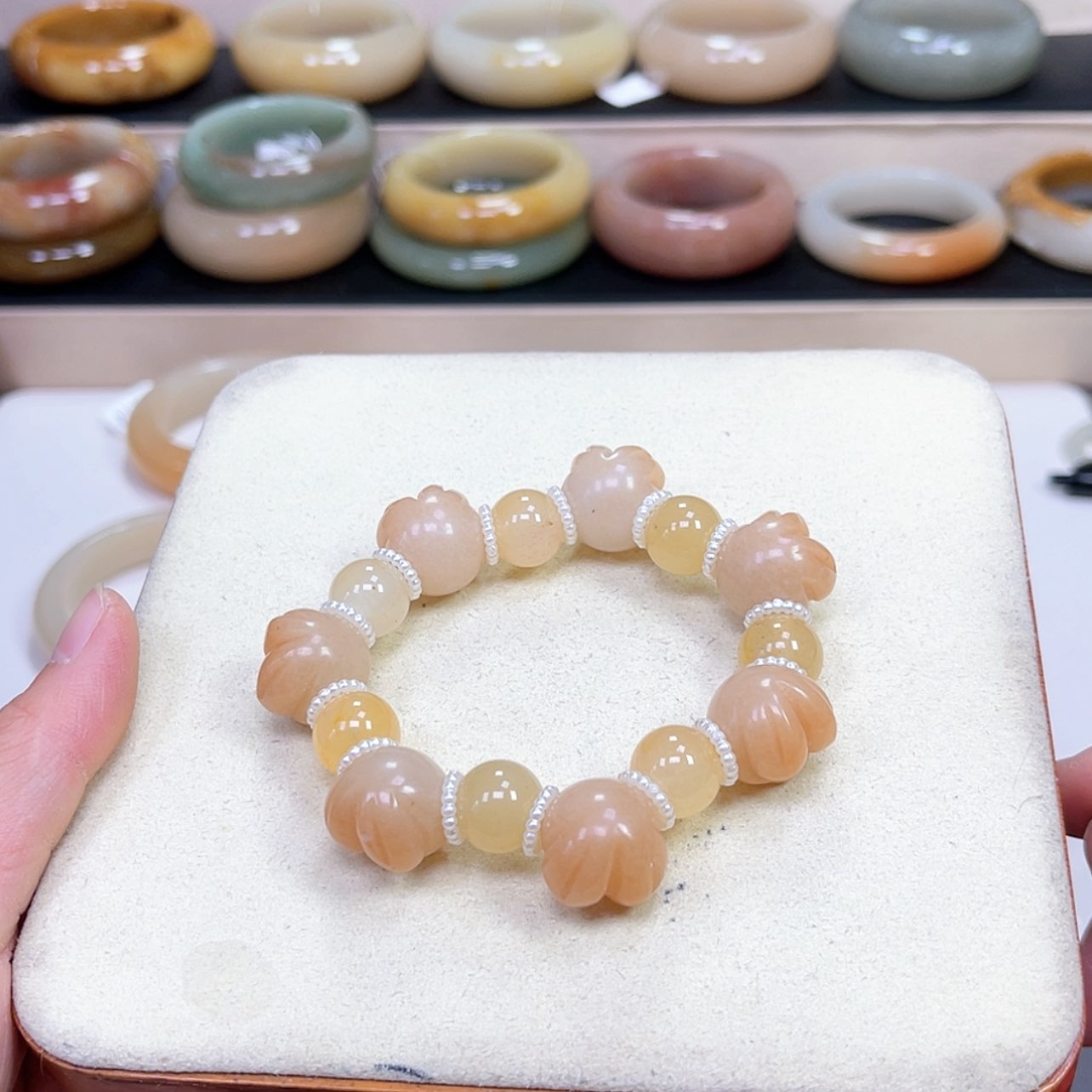 【闪购商品】石英质玉手镯未镶嵌