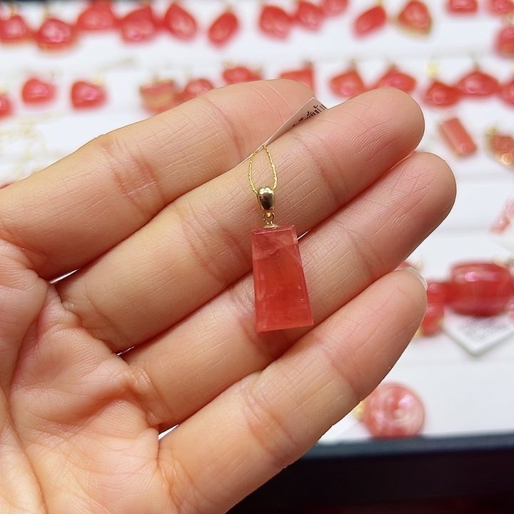 菱锰矿（红纹石）吊坠(不含链)18K金镶嵌若**盈