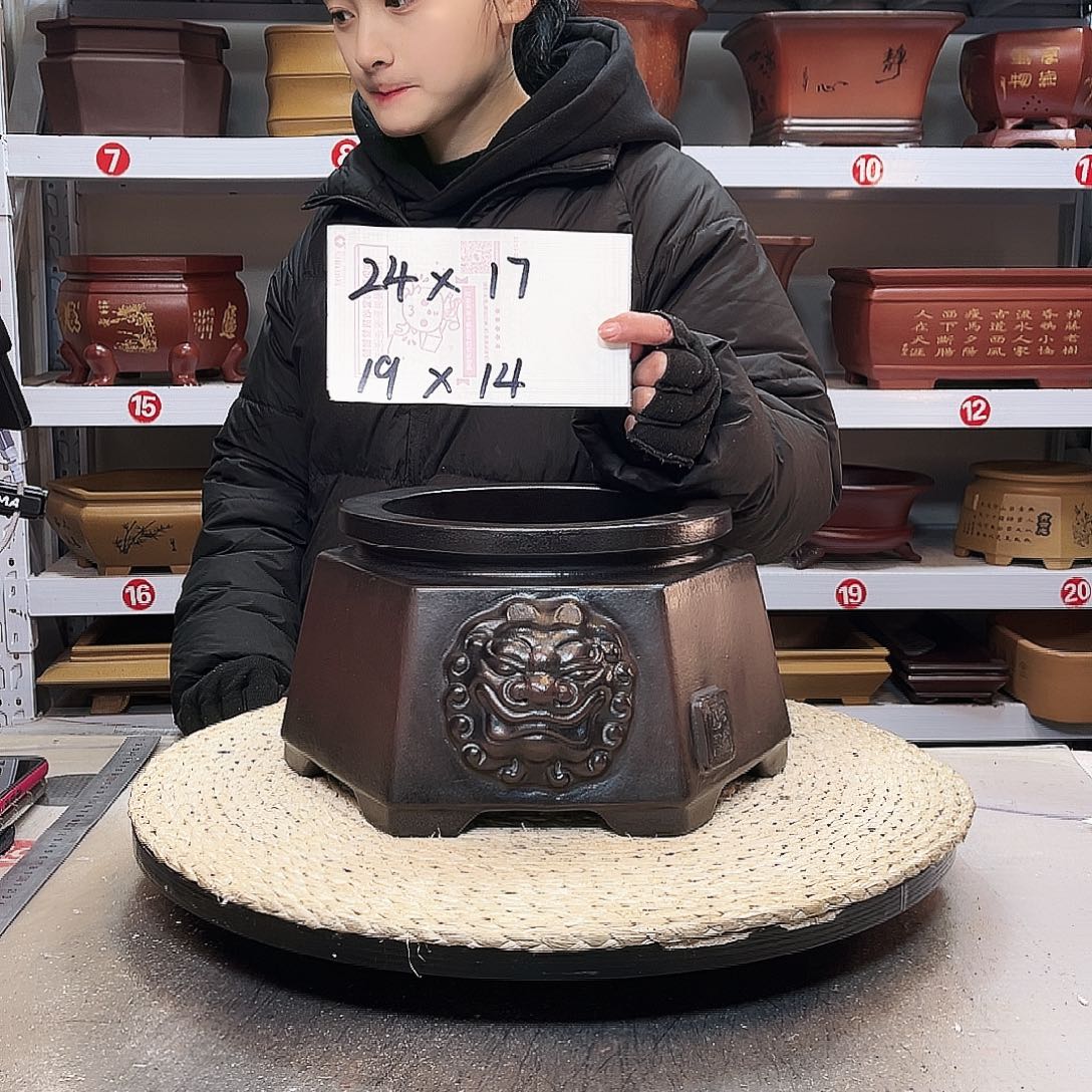 紫砂花盆紫砂花盆