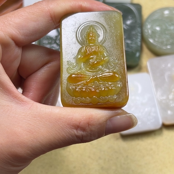 和田玉未镶嵌挂件