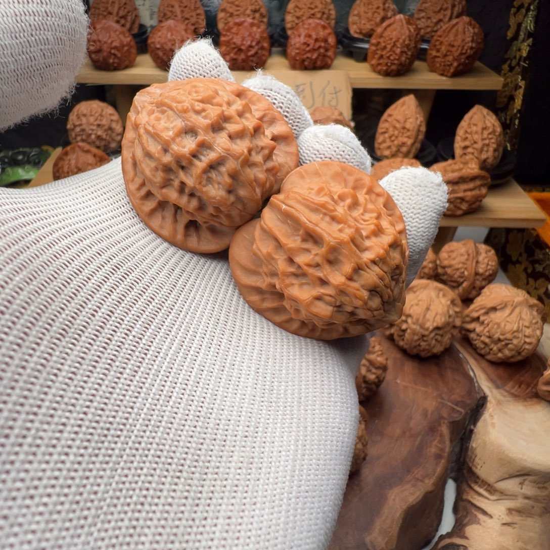 杨***戬文玩核桃吊坠状元帽