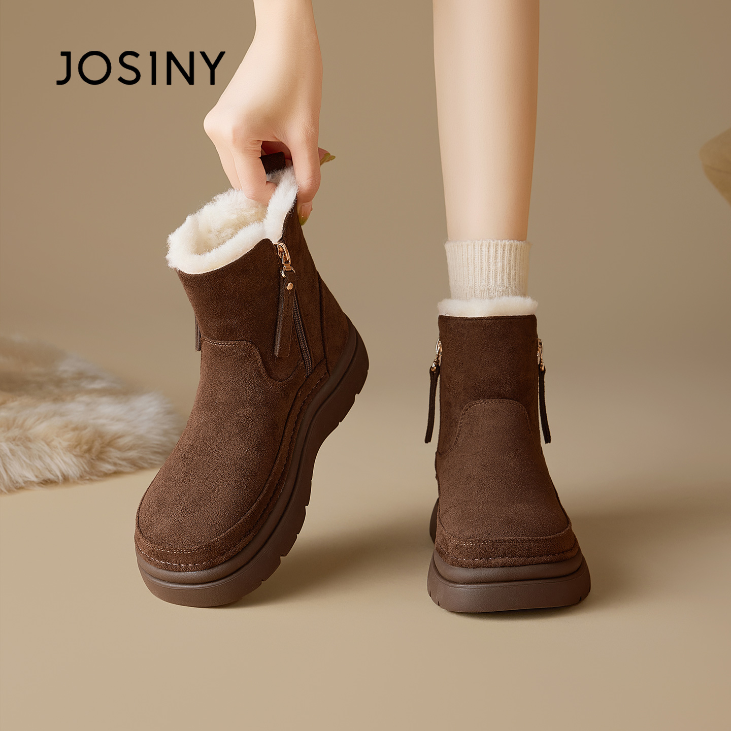 卓诗尼加绒加厚雪地棉鞋女2025冬厚底增高保暖防滑短靴562A60938