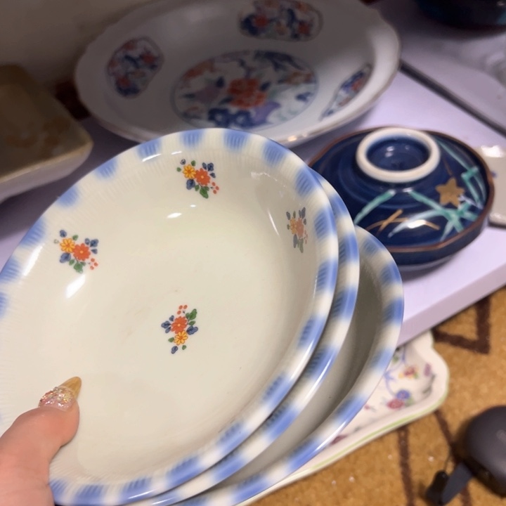 盖碗瓷器直播放漏中