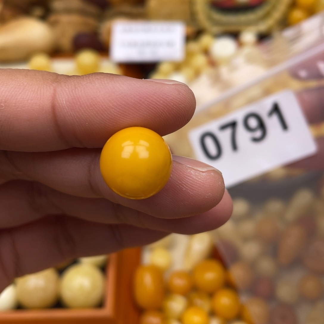 琥珀珠宝奇石未镶嵌13.8