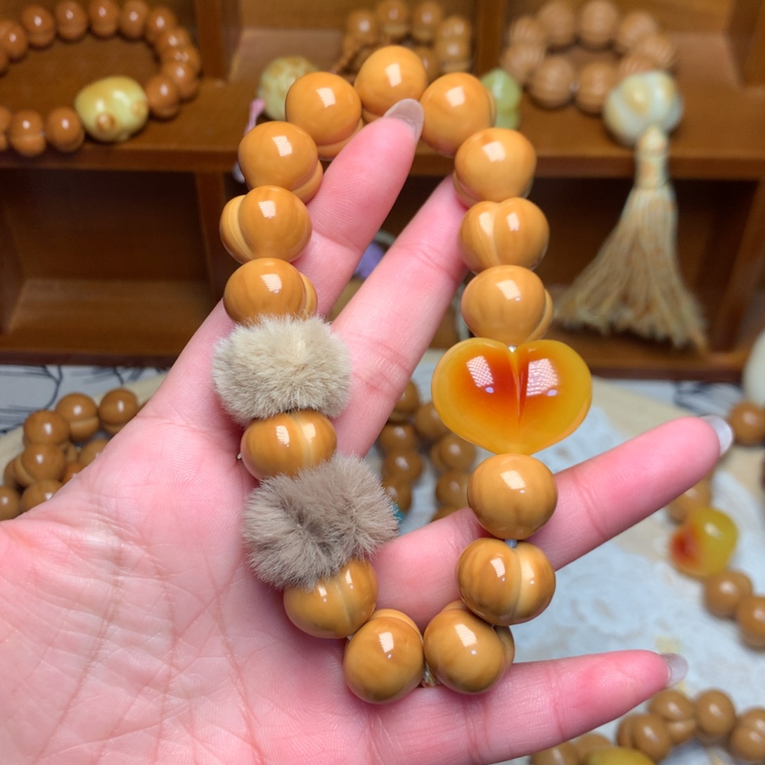 Z***Z猴头核桃把件16高定屁桃手持