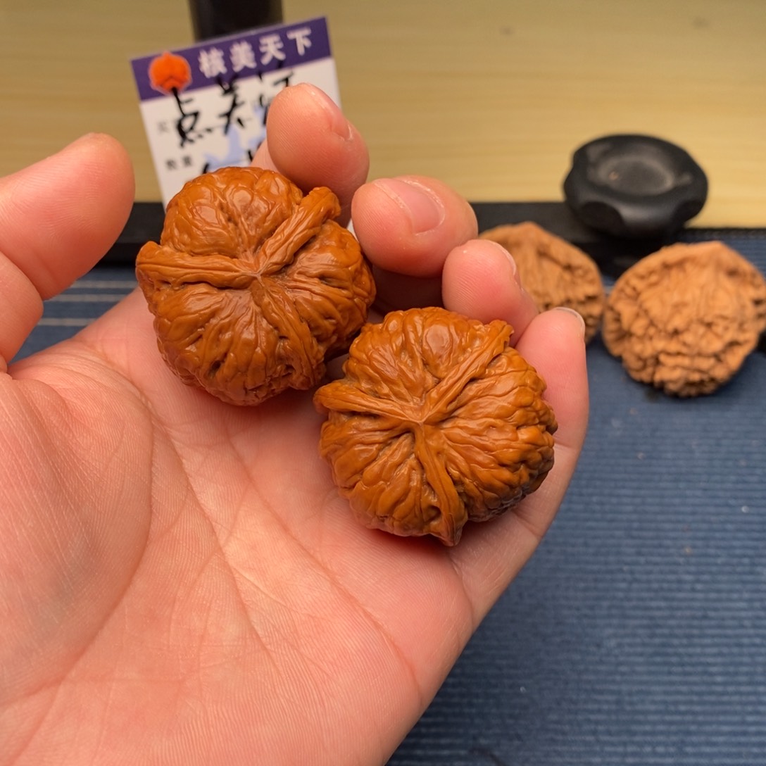 文玩核桃吊坠文玩核桃，压车勿拍