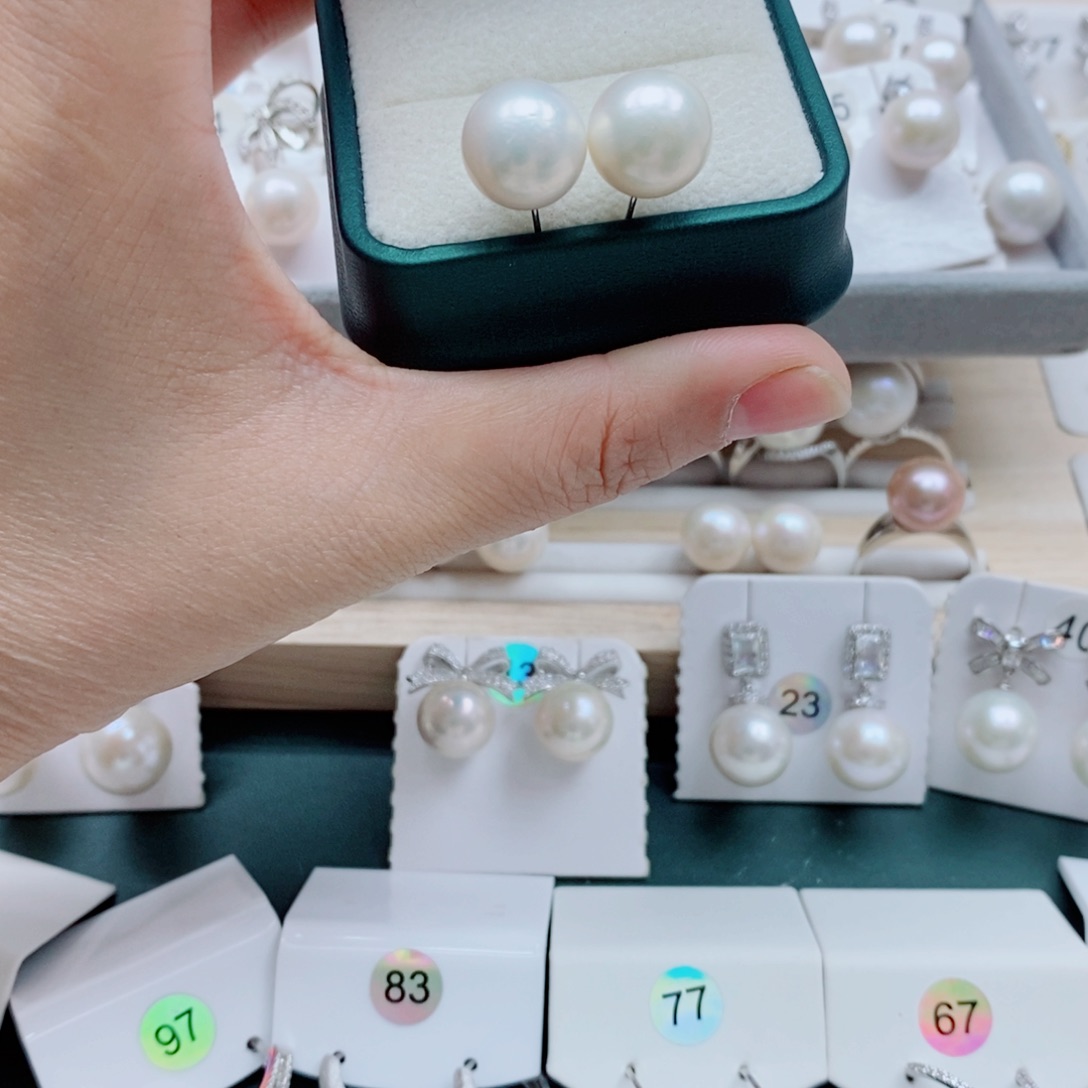 唯***店淡水珍珠颈饰银S925镶嵌
