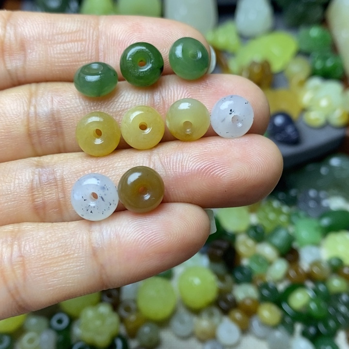 和田玉配件未镶嵌