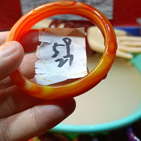 玛瑙/玉髓手镯未镶嵌