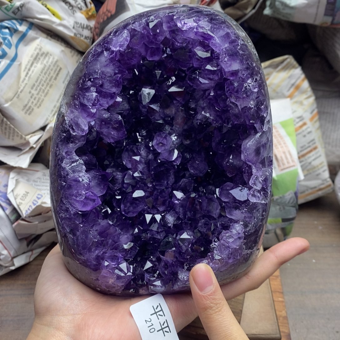 未镶嵌水晶珠宝半成品