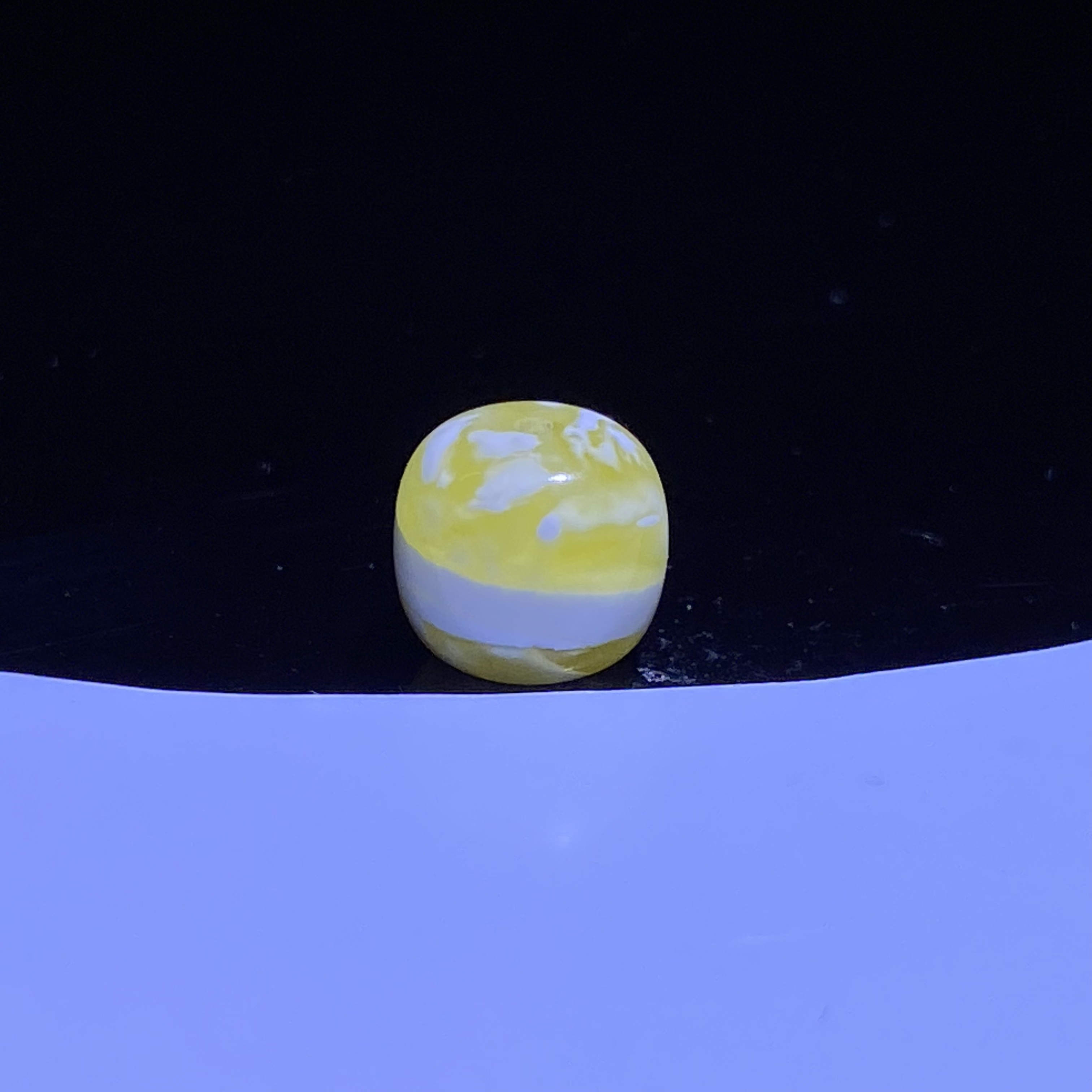 琥珀蜜蜡金漆瓷白溶洞妖老型单珠9.1mm