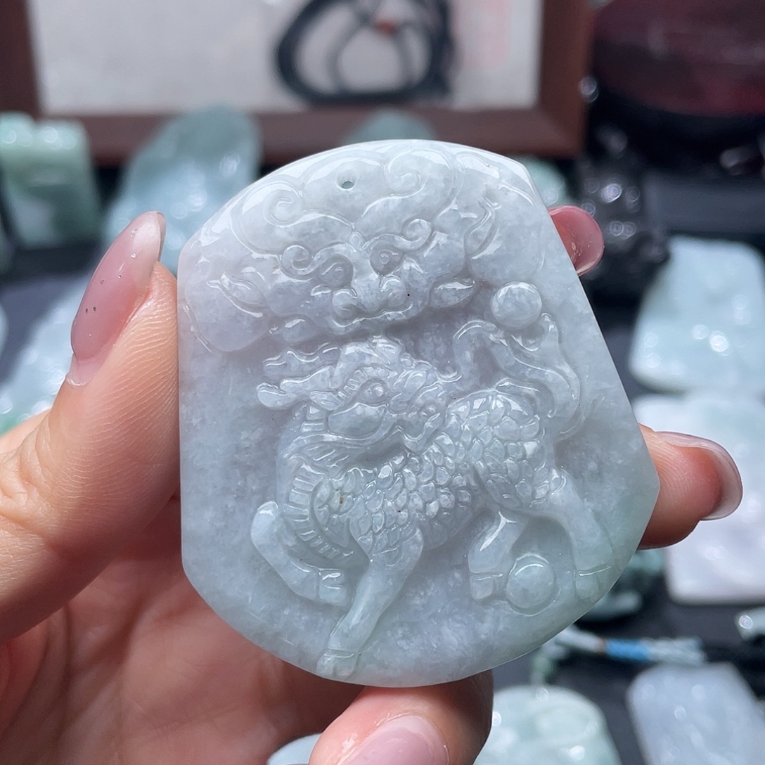 翡翠未镶嵌颈饰翡翠