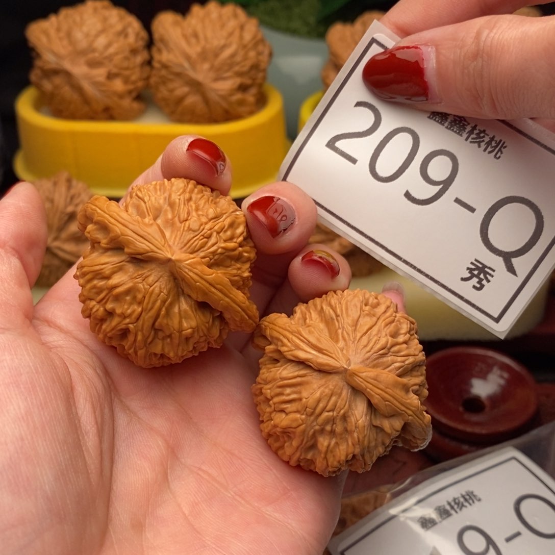 文玩核桃把件白狮42