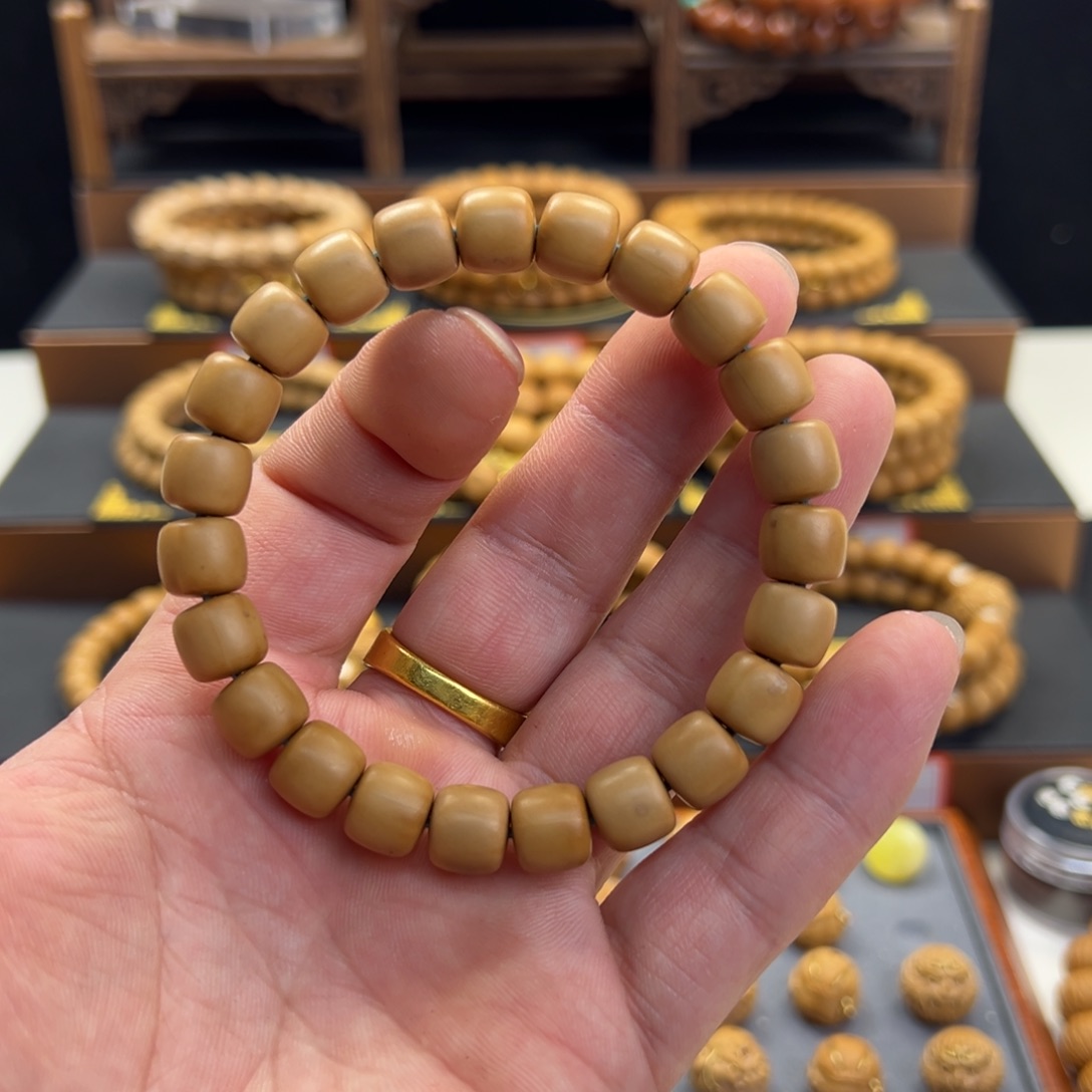 猴头核桃吊坠瑕疵道珠2号