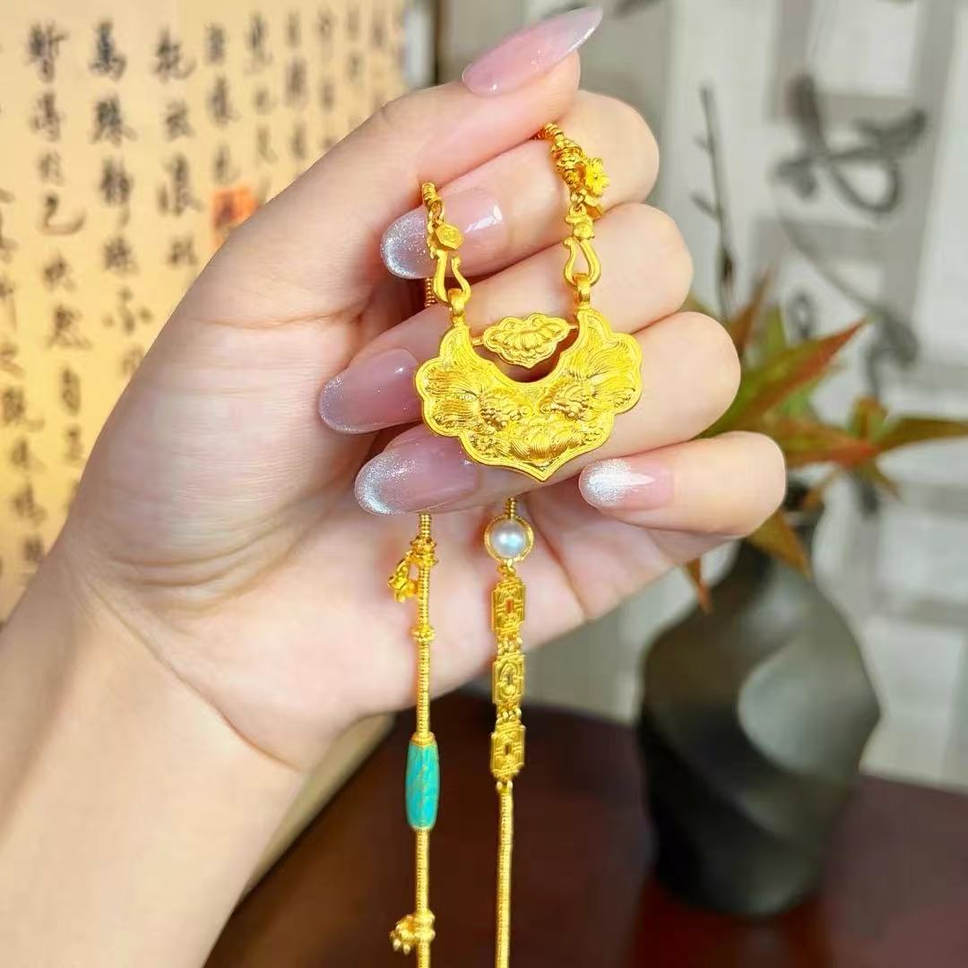 铜合金涤纶项链 古法錾刻如意锦鲤锁项链莲花双鱼可转动长命锁