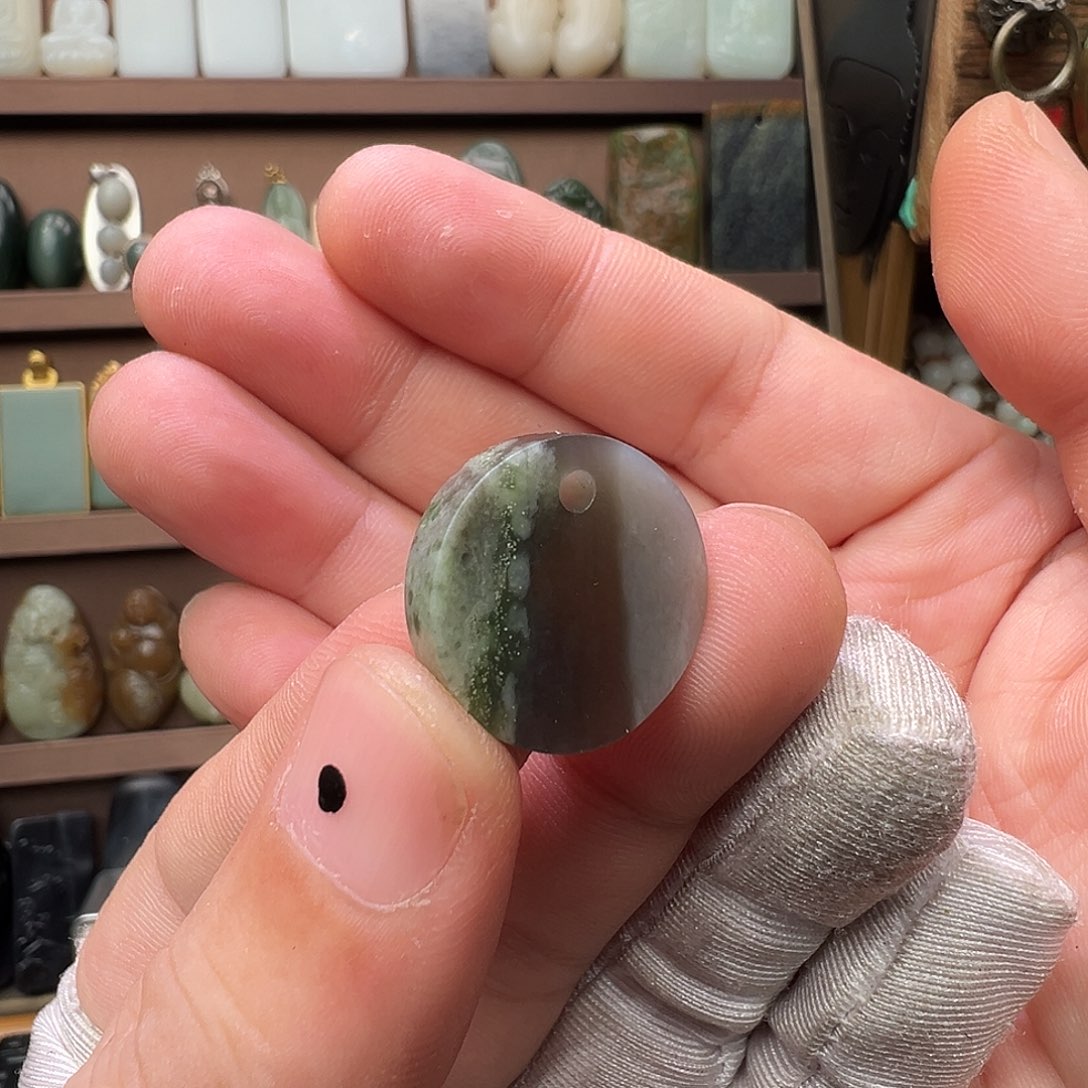 和田玉未镶嵌颈饰青海三美特色料小圆牌福利16