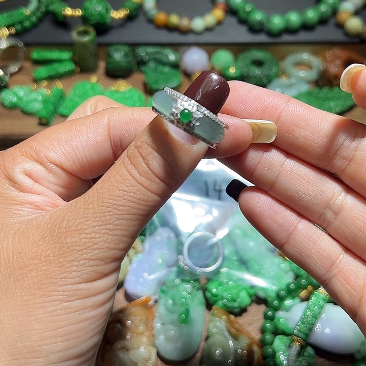 翡翠手串银S925镶嵌戒指18