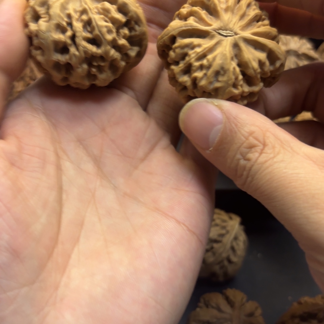 且***猫文玩核桃吊坠78888896