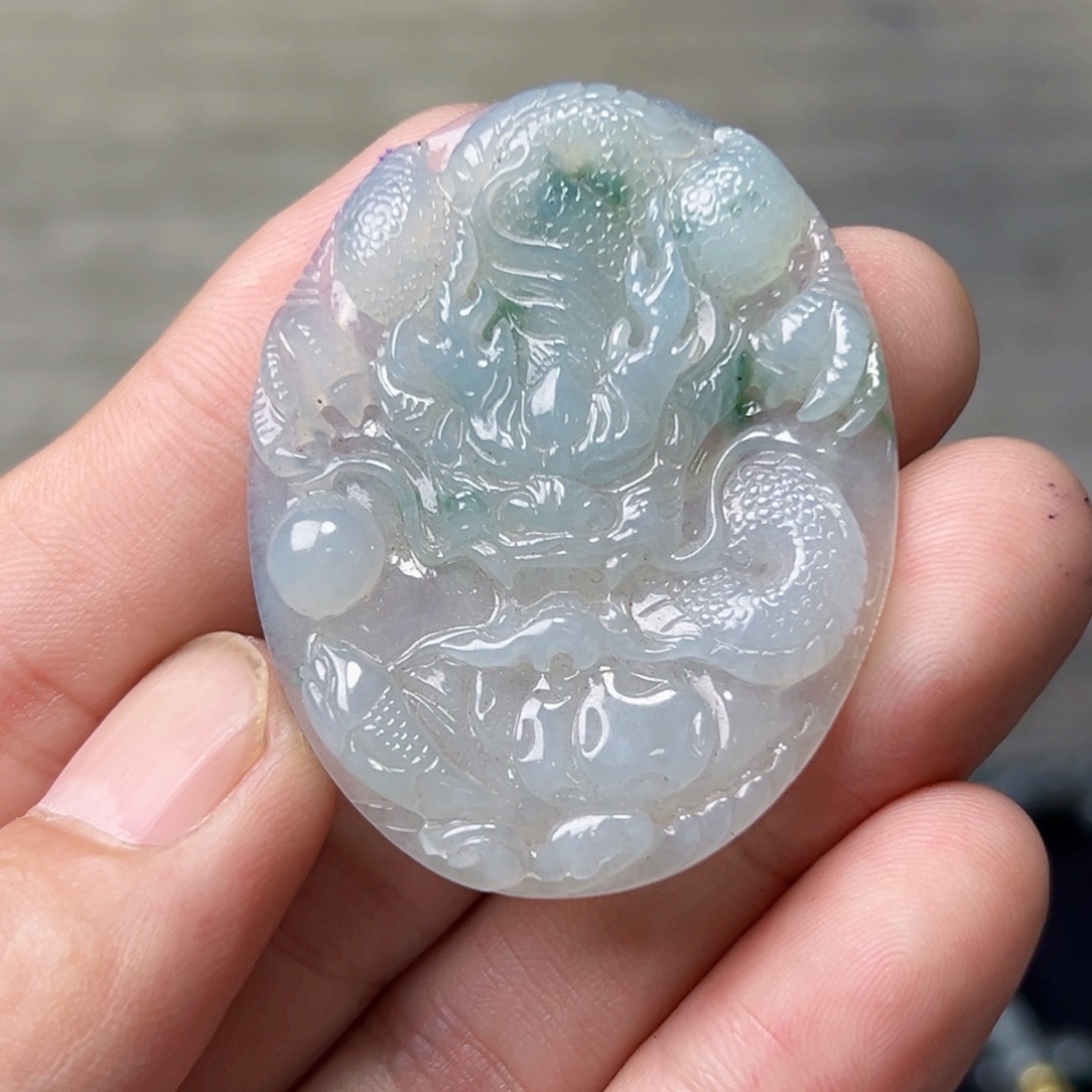 定制翡翠未镶嵌龙牌