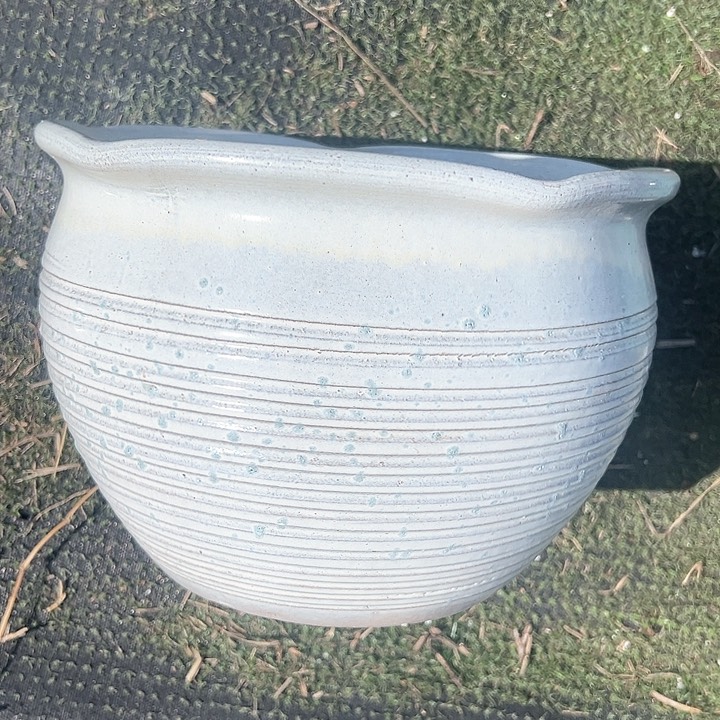 红陶口25高18。。。。。。。。