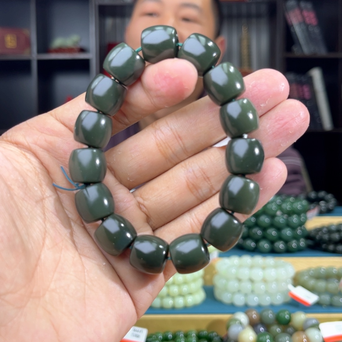 和田玉未镶嵌手串$**㊪纯天然和田玉92年新疆沙枣青卡14