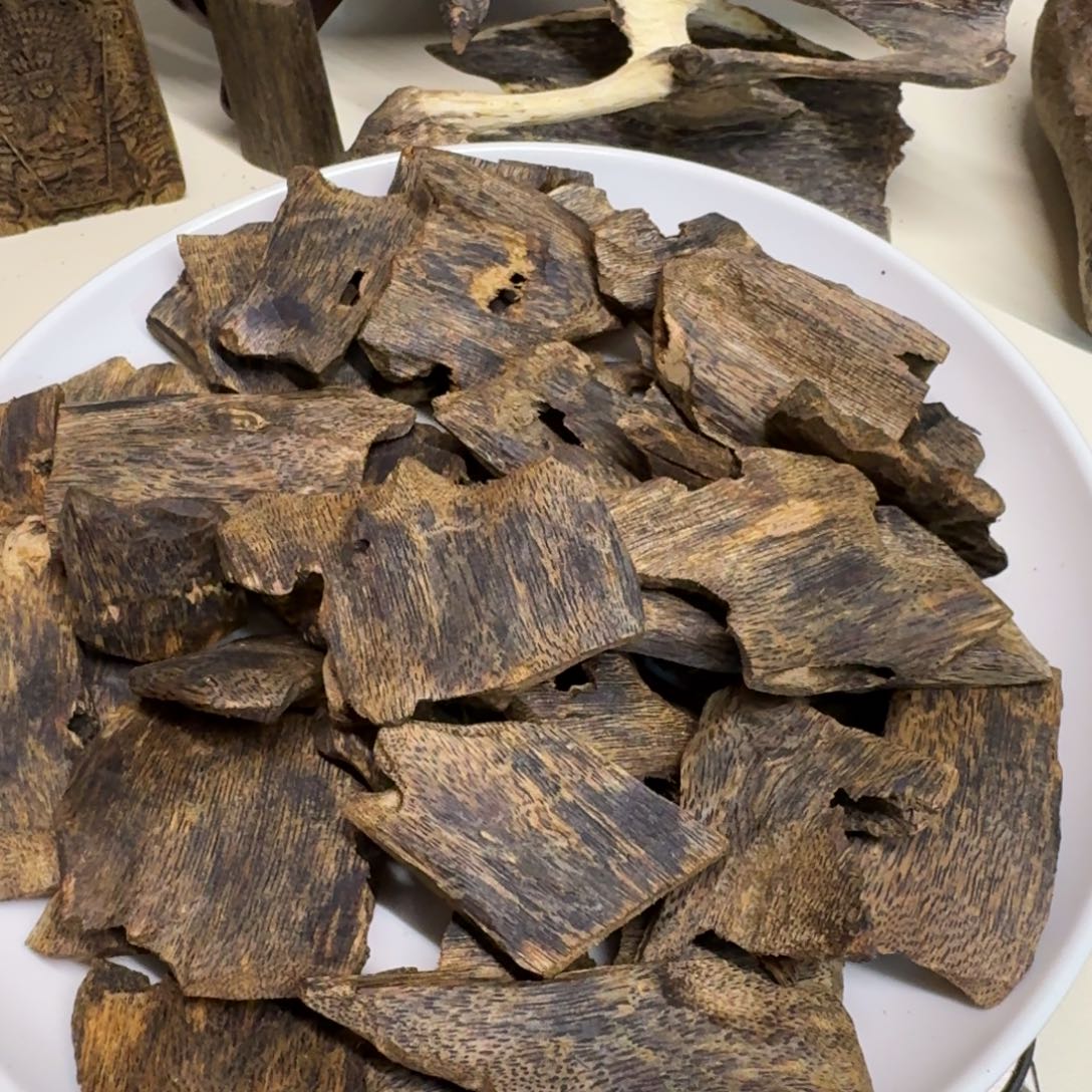 沉香沉香碎屑黑棋老料块料220克