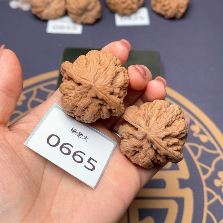 文玩核桃把件41大粗筋 0665