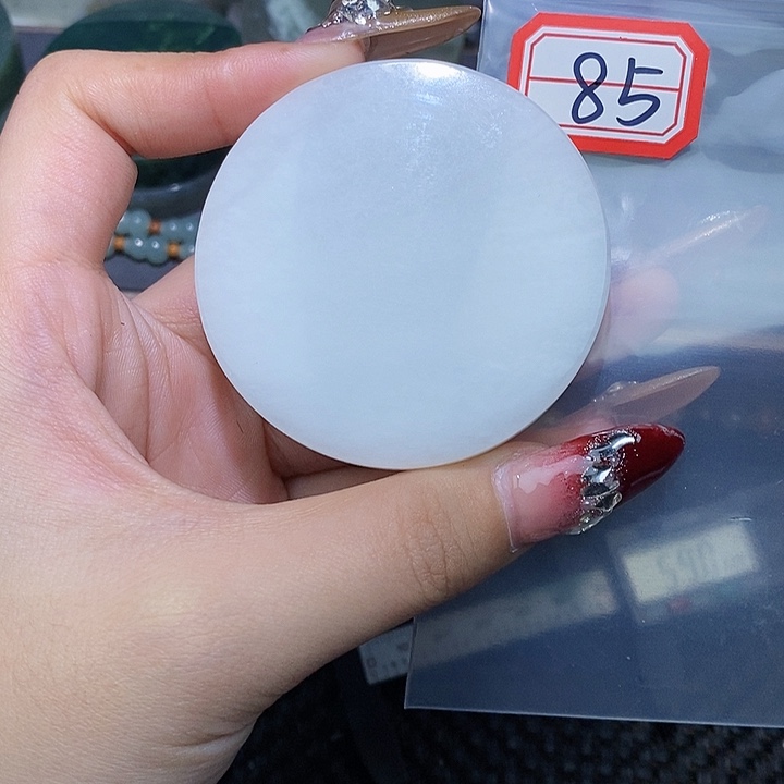 和田玉和田玉边角料随机发未镶嵌