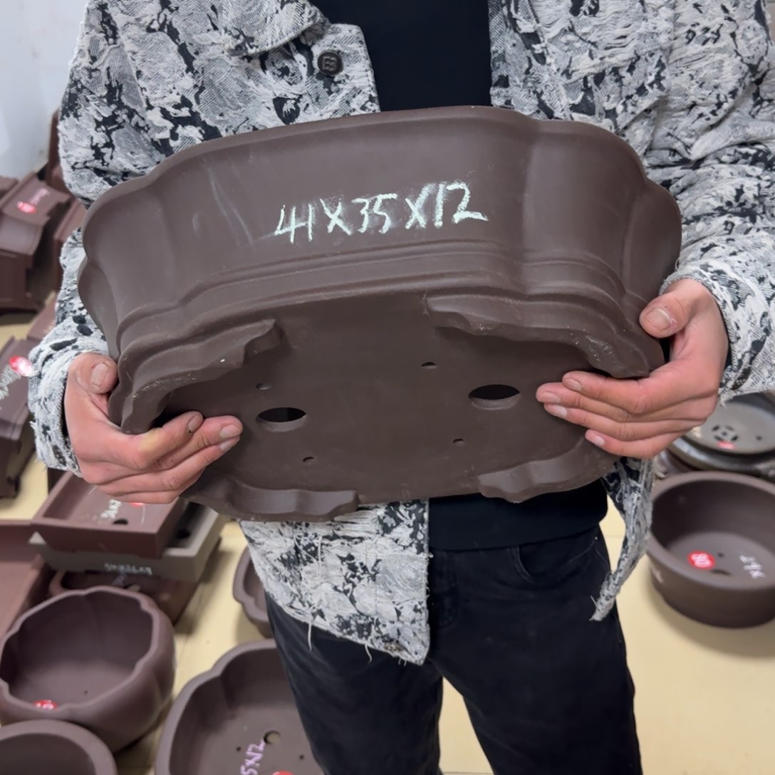 紫砂花盆呜呜呜呜