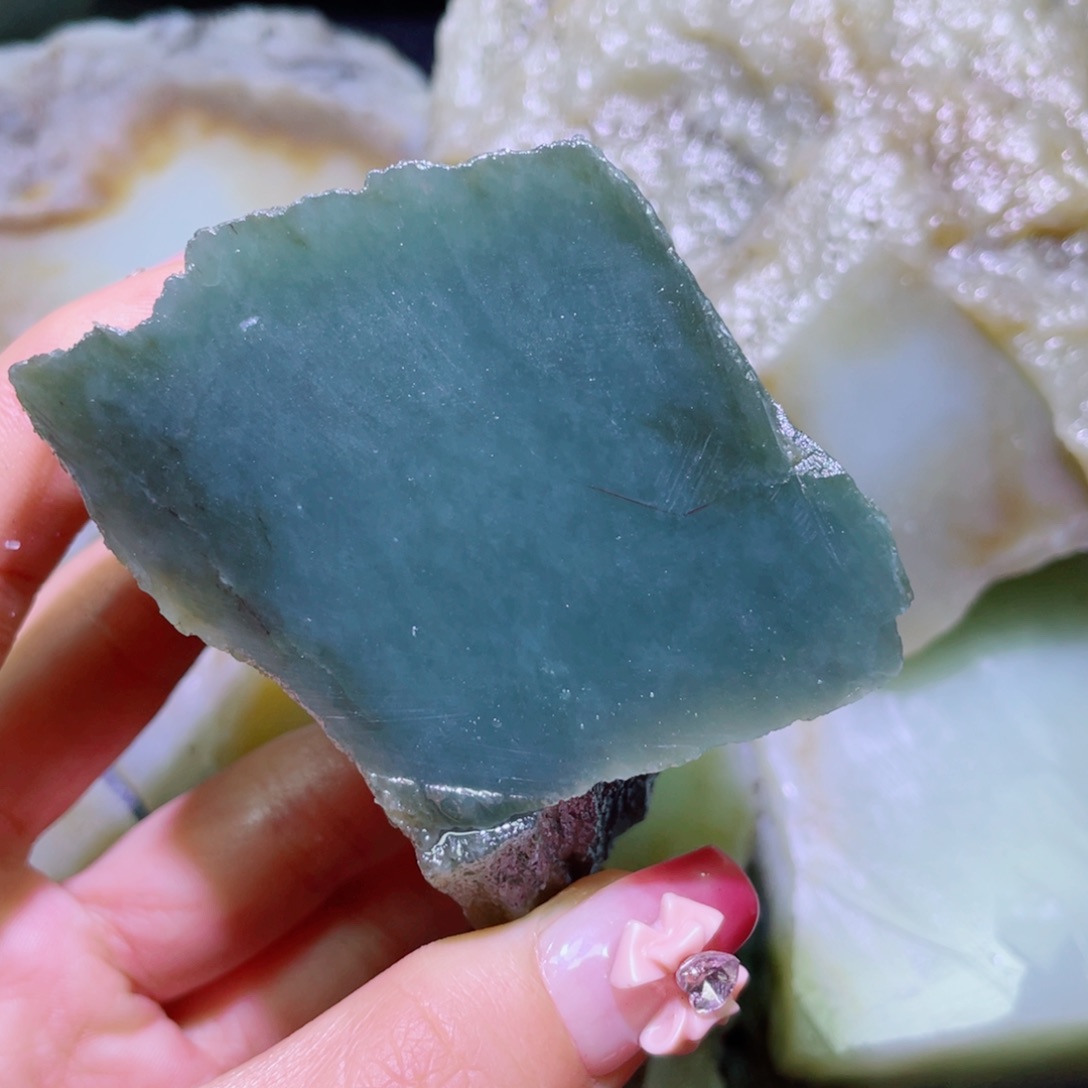 和田玉未镶嵌珠宝半成品