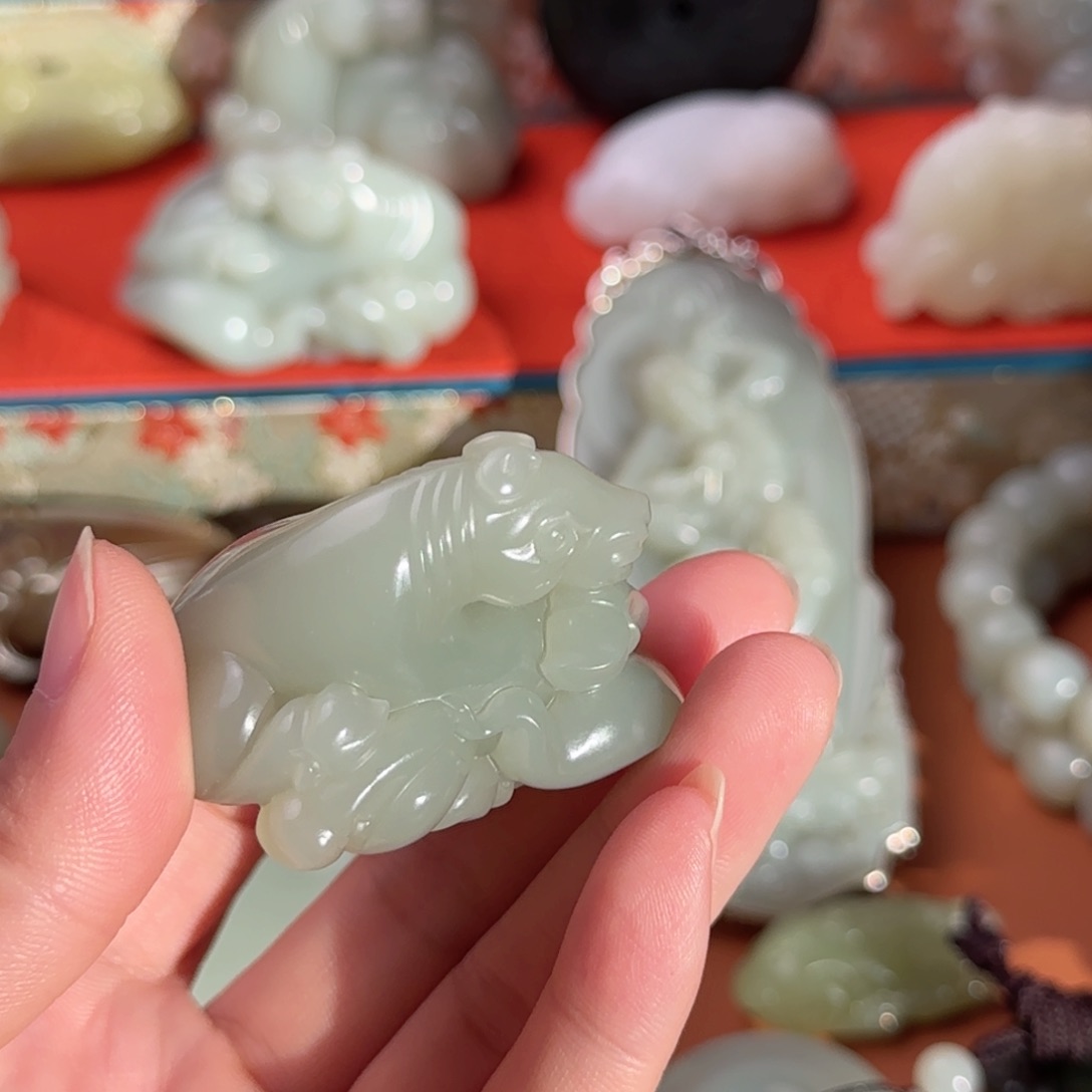 未镶嵌和田玉挂件