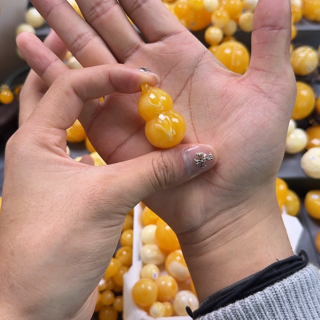 琥珀珠宝奇石未镶嵌葫芦