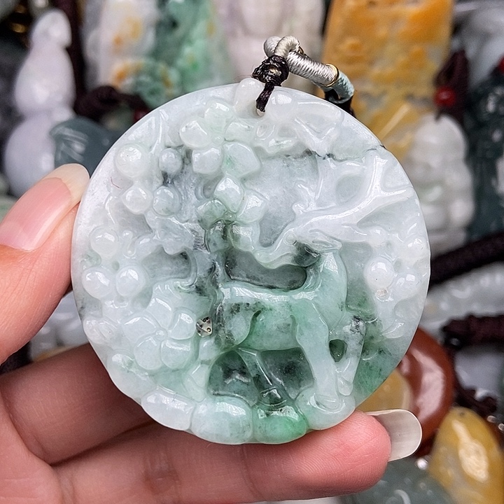 颈饰未镶嵌翡翠翡翠