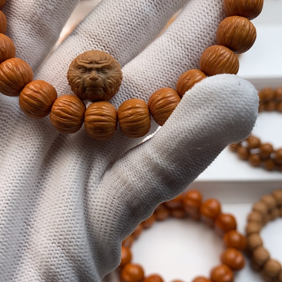 猴头核桃吊坠1****1小土豪