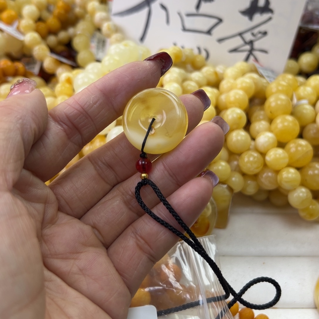 琥珀珠宝奇石未镶嵌