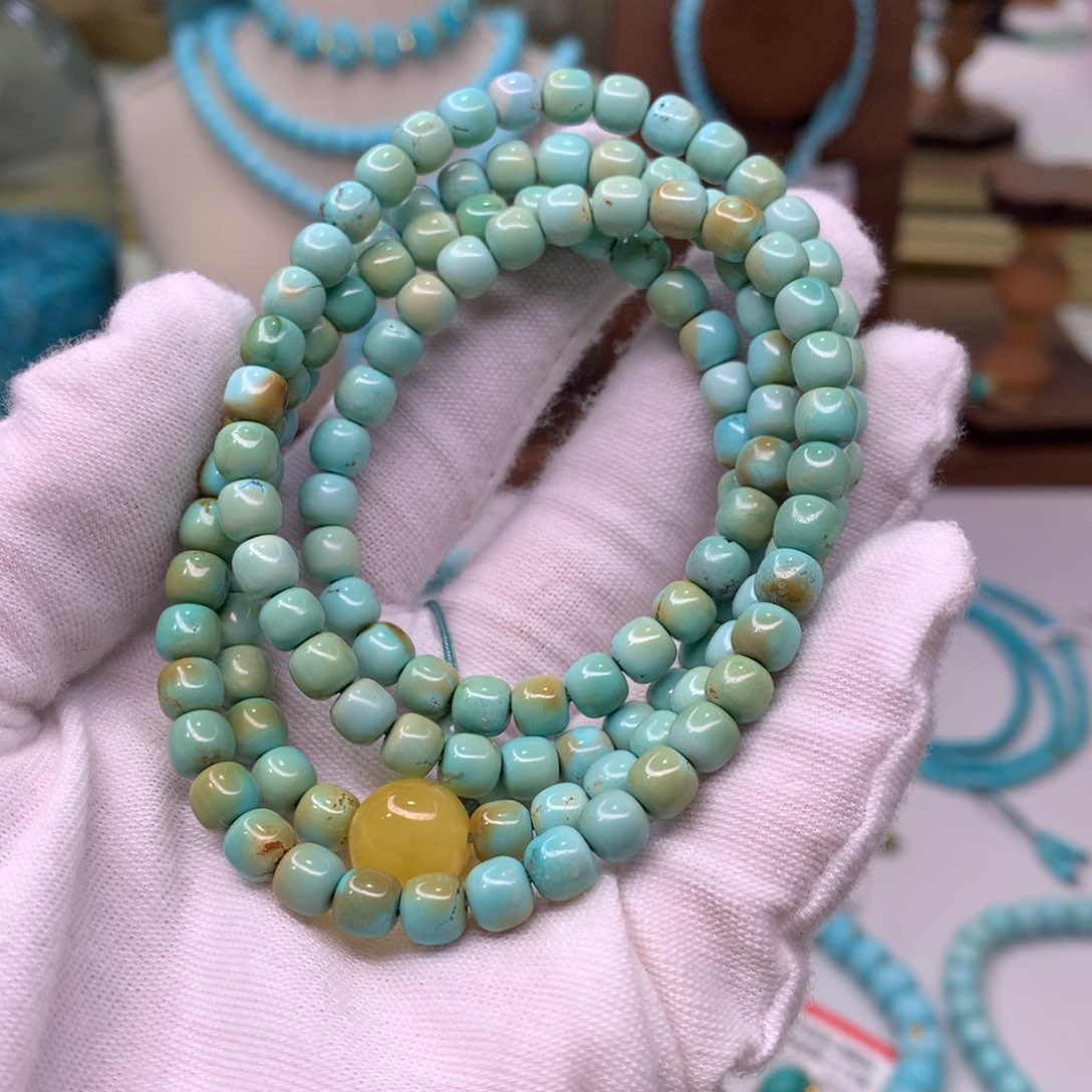 绿松石配饰未镶嵌