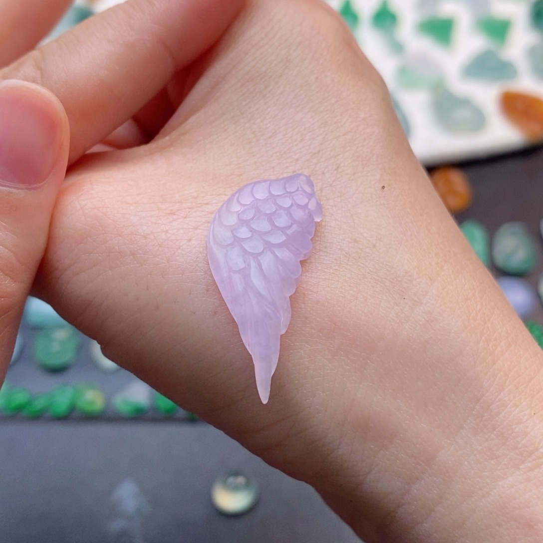 定制翡翠未镶嵌翅膀