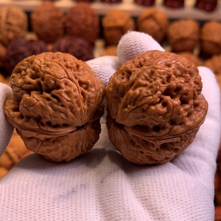 文玩核桃吊坠36哦哦哦哦