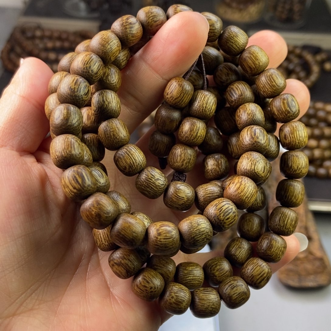 沉香手串尉****发越南芽庄白