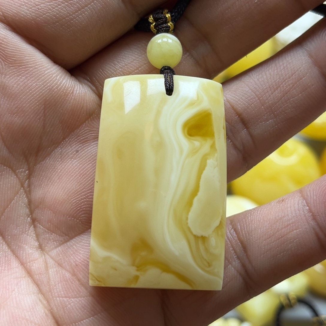 蜜蜡珠宝奇石未镶嵌