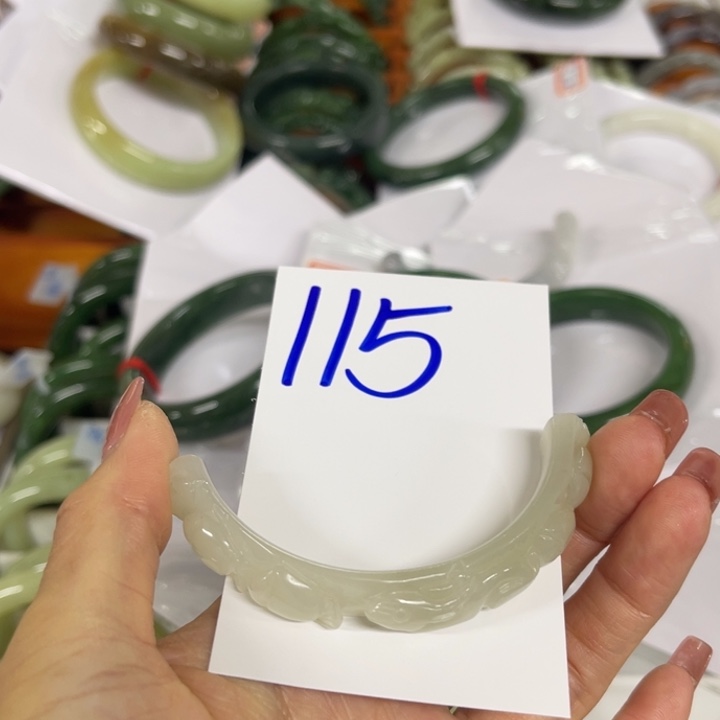 @***@和田玉未镶嵌手镯